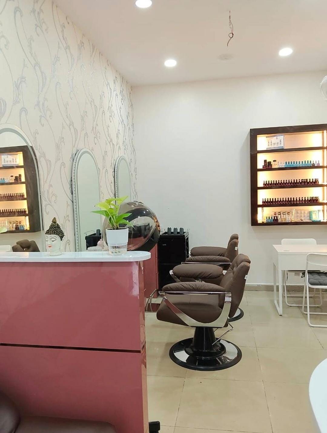 Hair Station